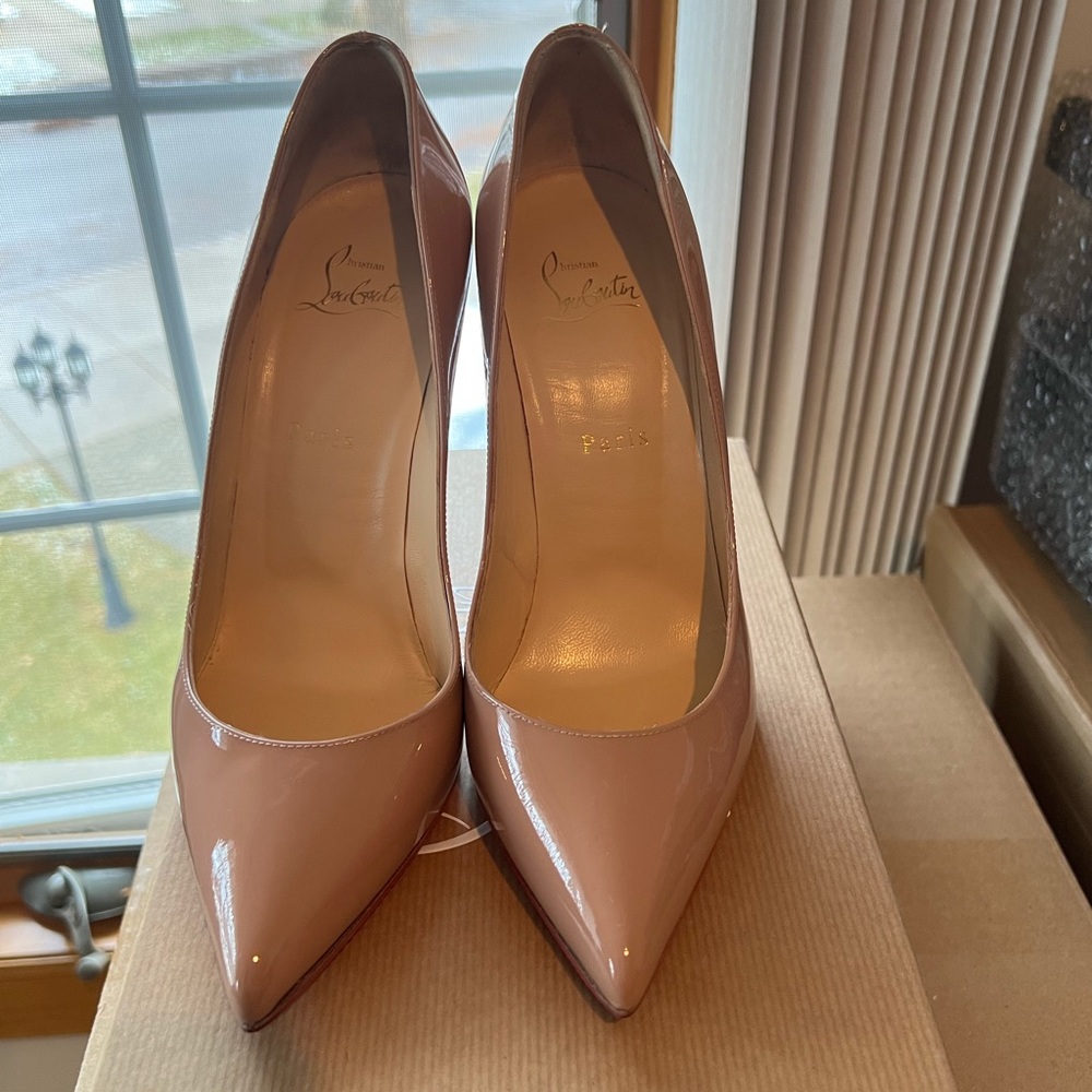 Christian Louboutin's classic 'Pigalle Follies' pumps